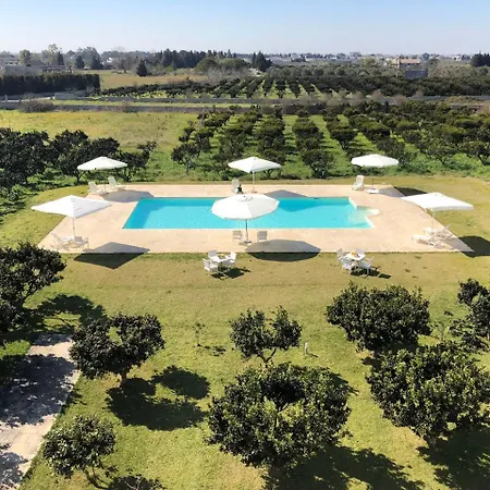 B&B Gli Agrumi Del Salento * 카르미아노